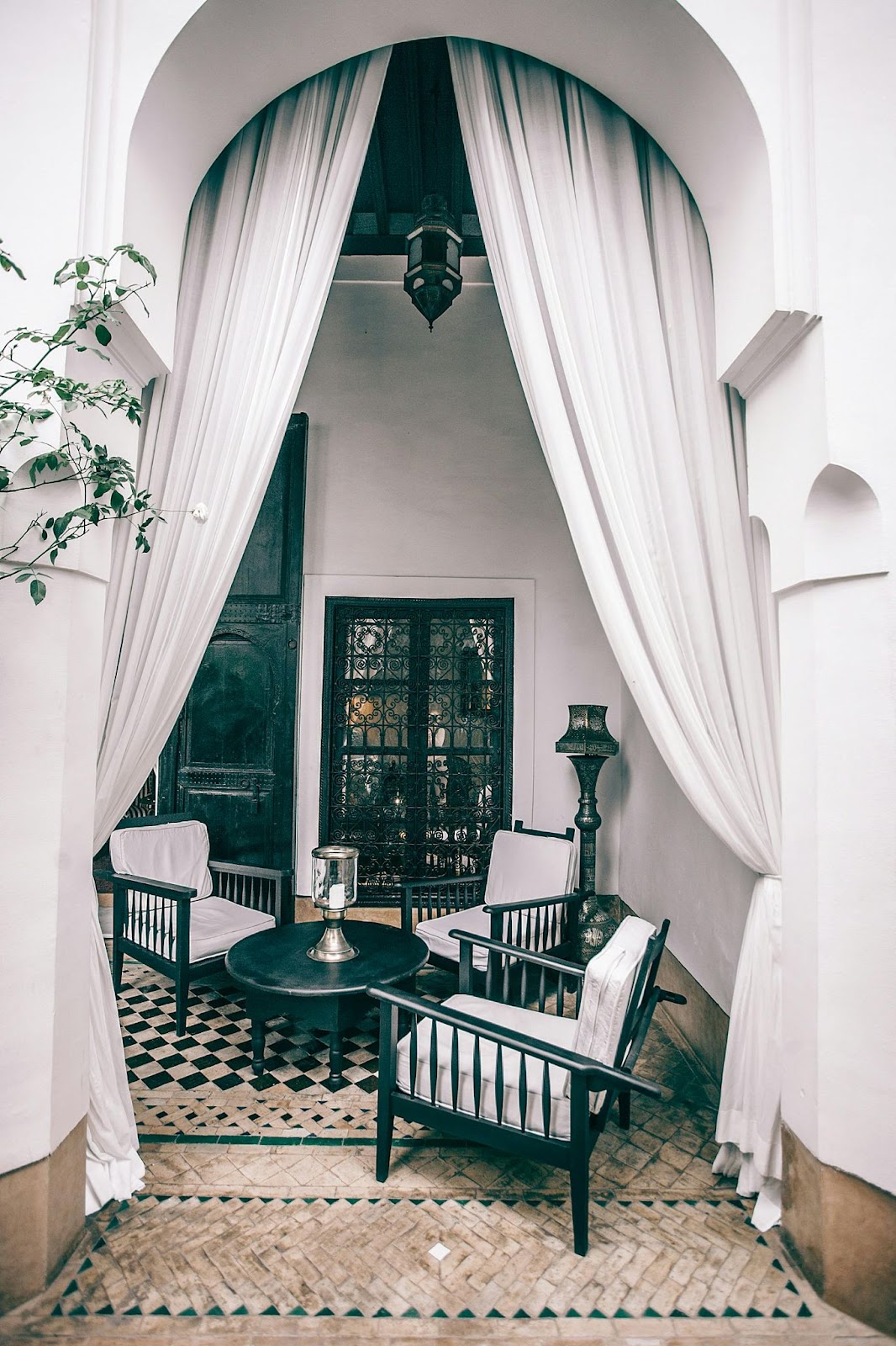 1920's Style Home Decor: Old is gold 1920's Style Home Decor: