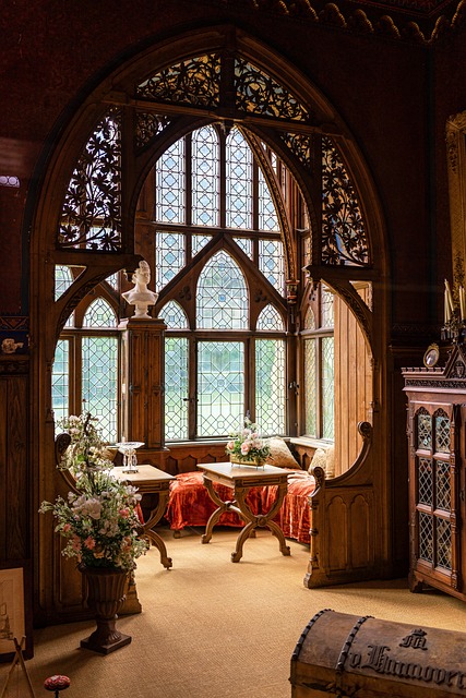 10 Questions to Ask an Interior Designer Before You Hire Them